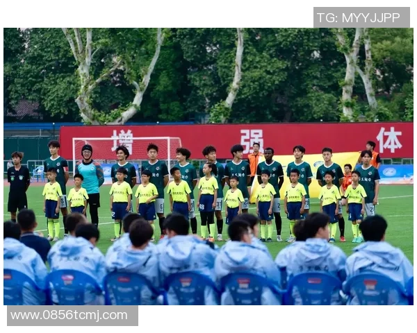 足球专题：聚焦武汉足球队的灵活性